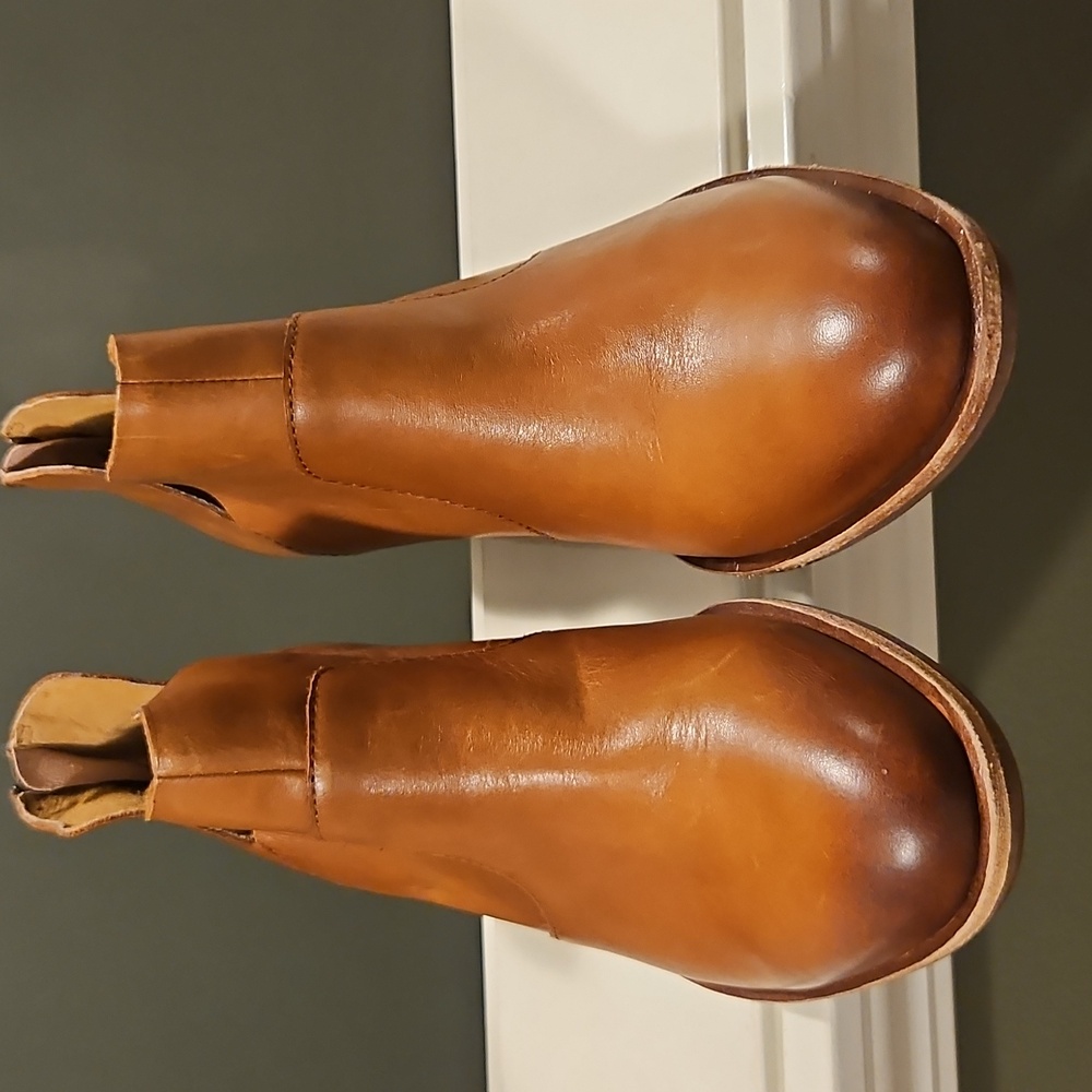 Kork-Ease Women's Tan Leather Ankle Booties